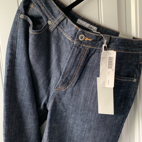 NWT Chico’s Platinum Jeans Sz 4 small - Picture 3 of 6